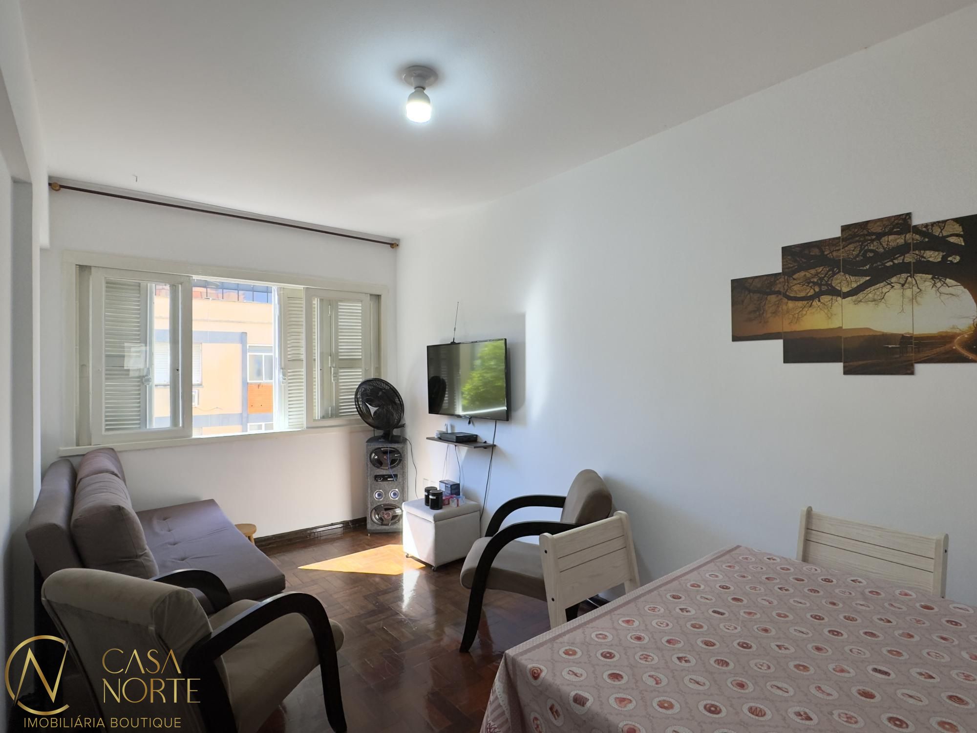 Apartamento à venda com 1 quarto, 43m², 1 vaga, Rua Washington Luiz no bairro Centro Histórico em Porto Alegre