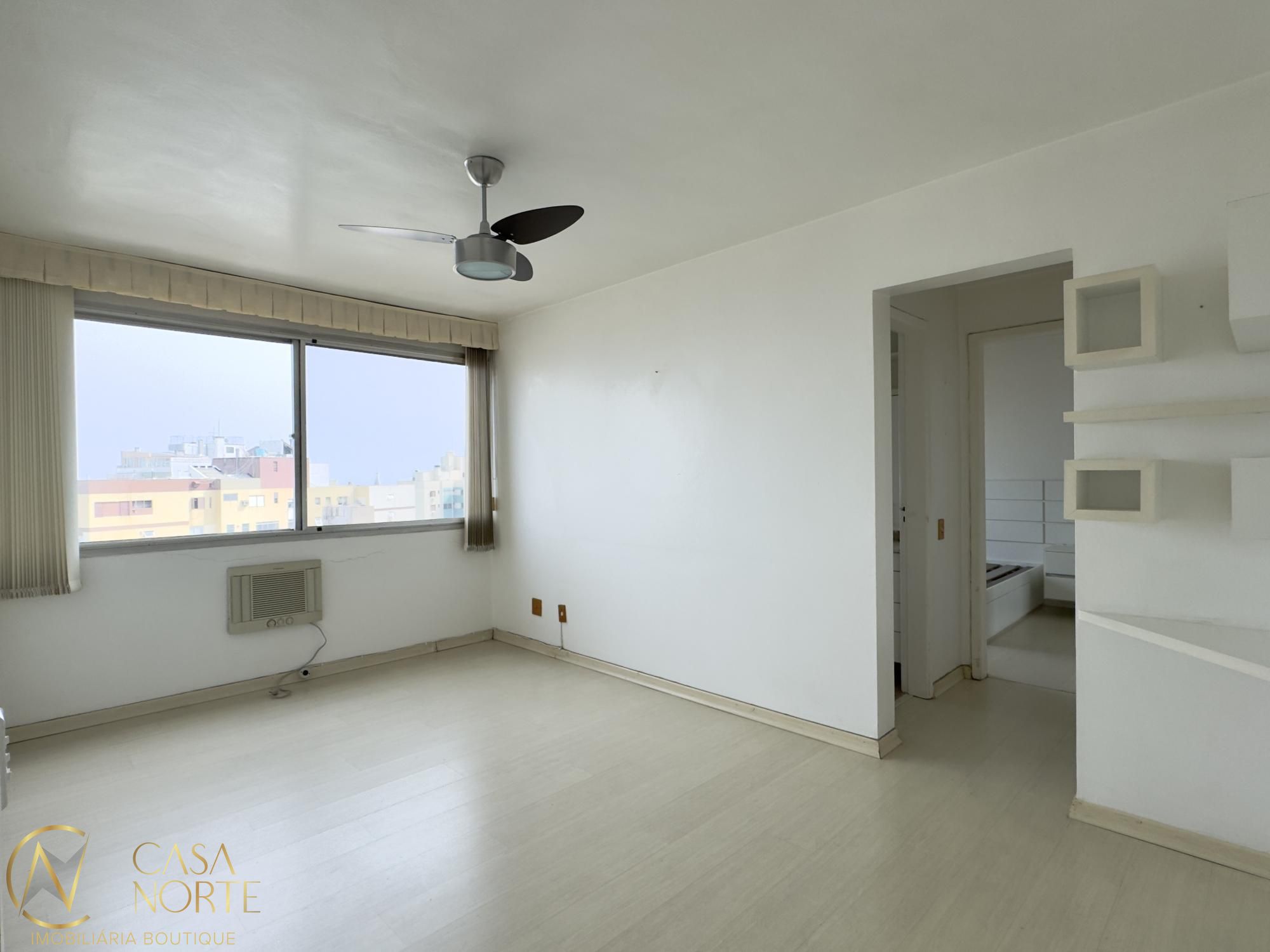 Apartamento à venda com 1 quarto, 47m², Rua Duque de Caxias no bairro Centro Histórico em Porto Alegre