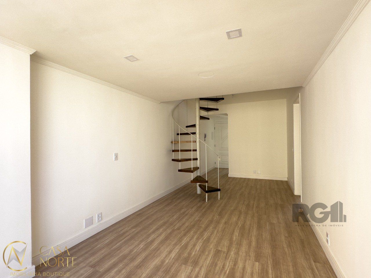 Cobertura à venda com 3 quartos, 133m², 1 vaga, Rua General João Manoel no bairro Centro Histórico em Porto Alegre