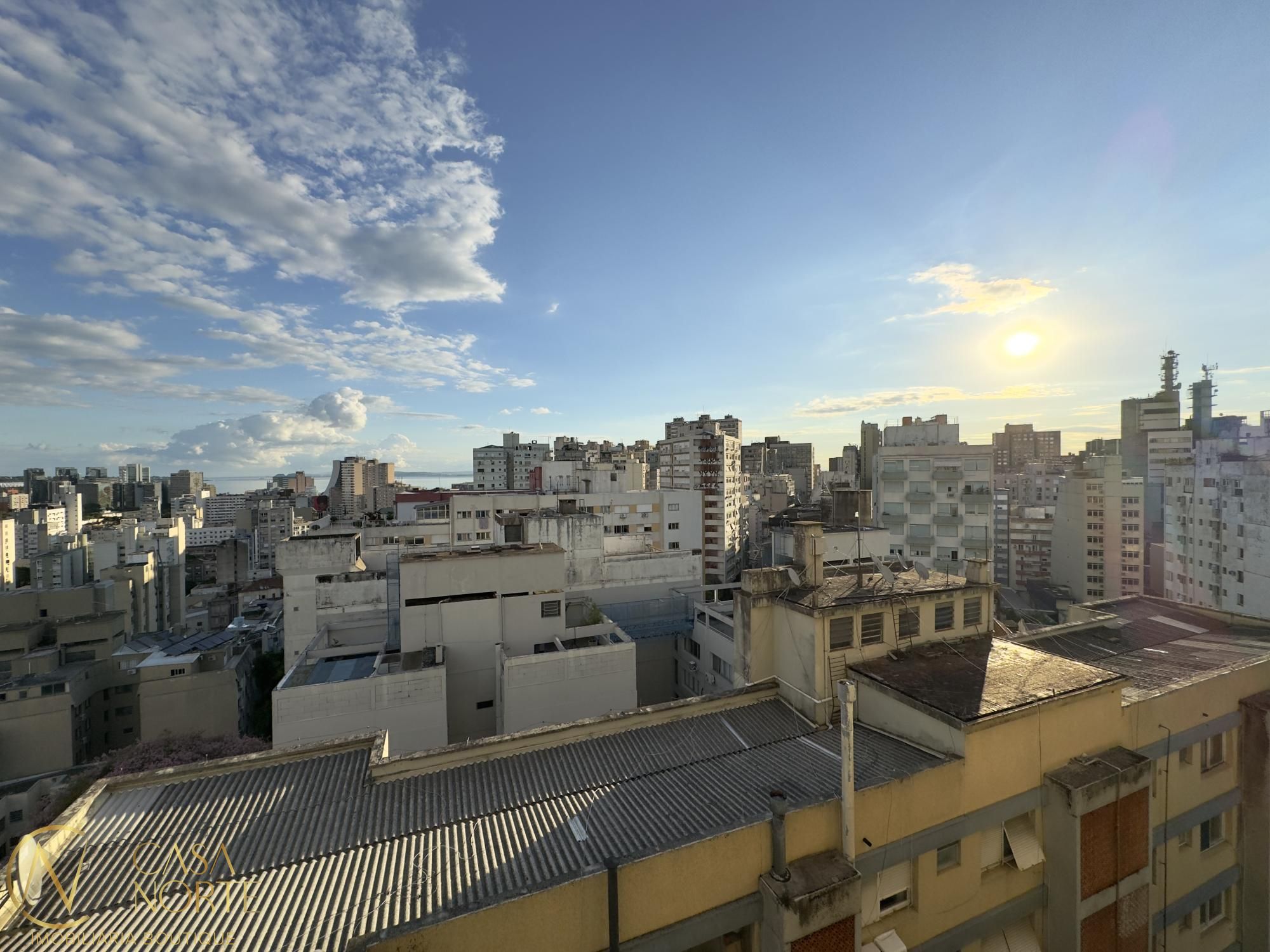 Apartamento à venda com 1 quarto, 30m², 1 vaga, Rua Duque de Caxias no bairro Centro Histórico em Porto Alegre