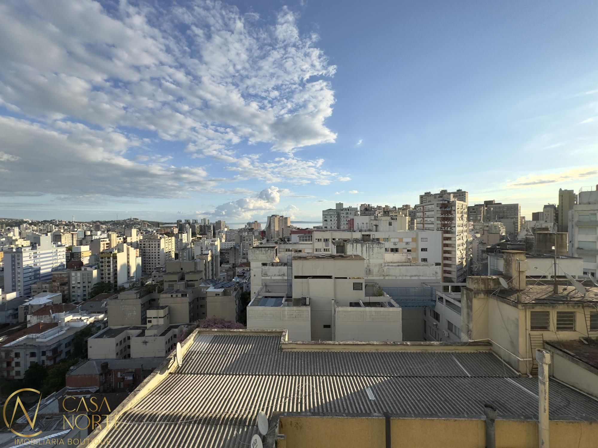 Apartamento à venda com 1 quarto, 30m², 1 vaga, Rua Duque de Caxias no bairro Centro Histórico em Porto Alegre
