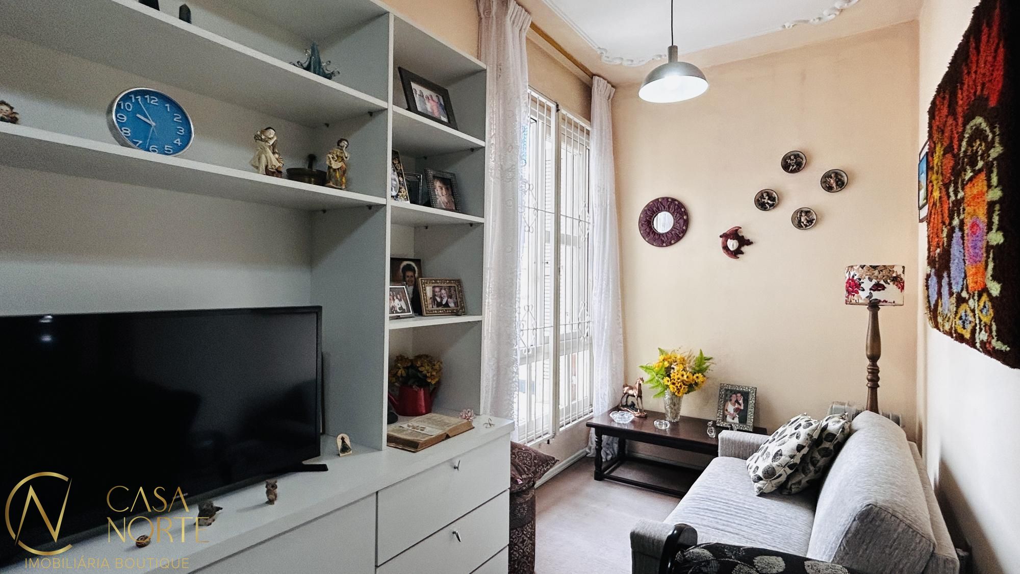 Apartamento à venda com 2 quartos, 76m², Rua Duque de Caxias no bairro Centro Histórico em Porto Alegre