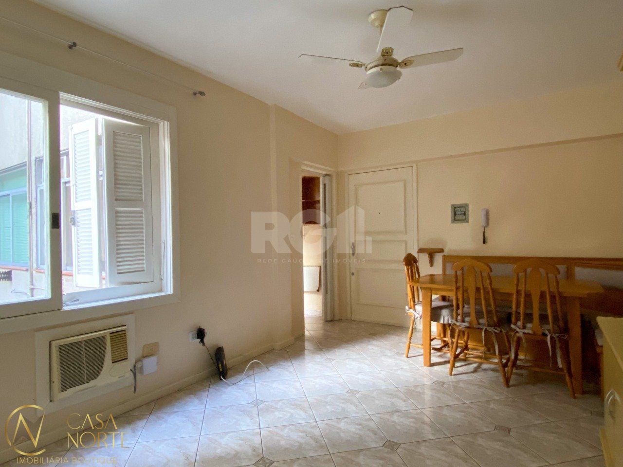 Apartamento à venda com 1 quarto, 40m², 1 suíte, Rua Washington Luiz no bairro Centro Histórico em Porto Alegre