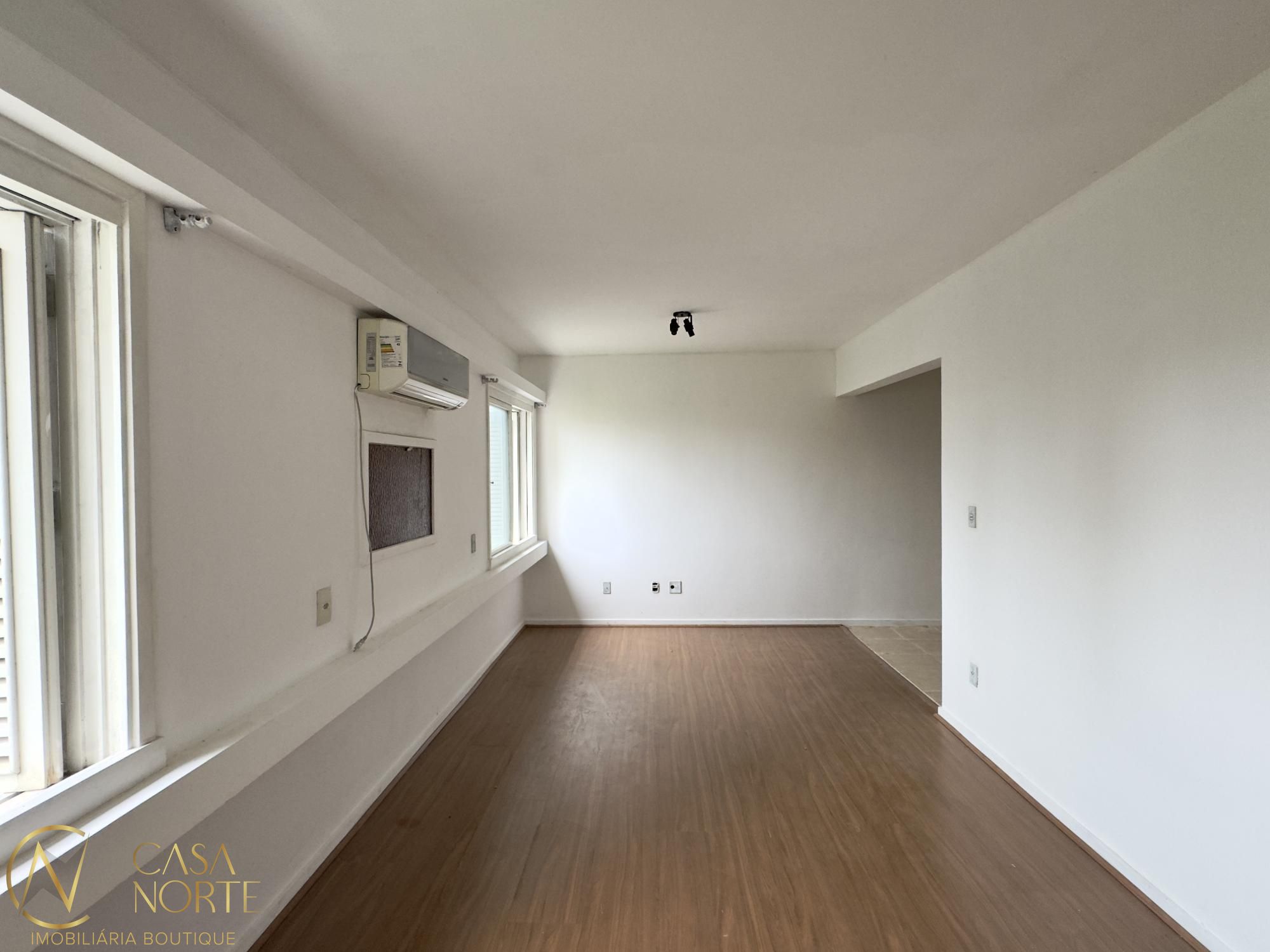 Apartamento à venda com 1 quarto, 30m², Rua Duque de Caxias no bairro Centro Histórico em Porto Alegre