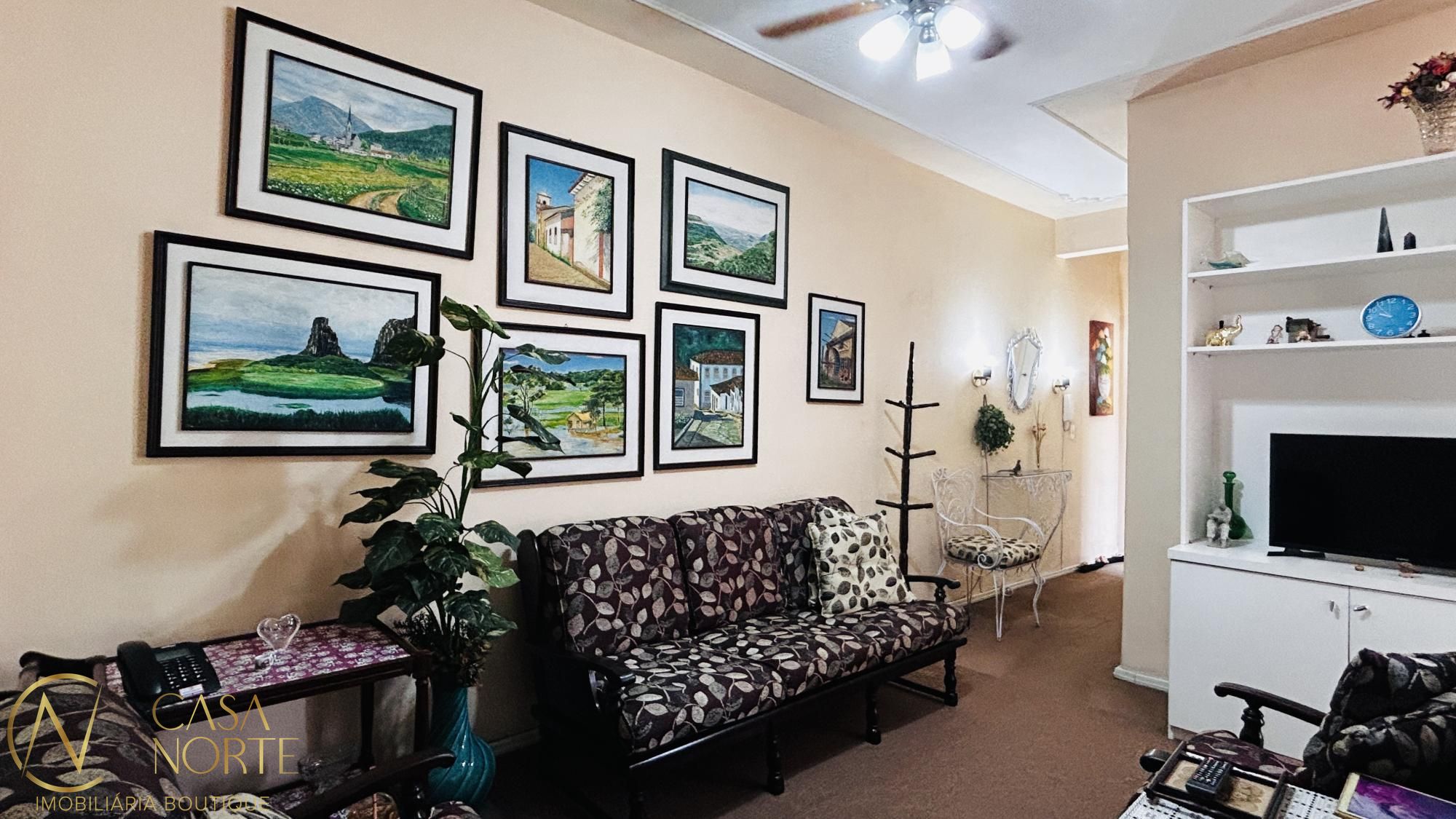 Apartamento à venda com 2 quartos, 76m², Rua Duque de Caxias no bairro Centro Histórico em Porto Alegre