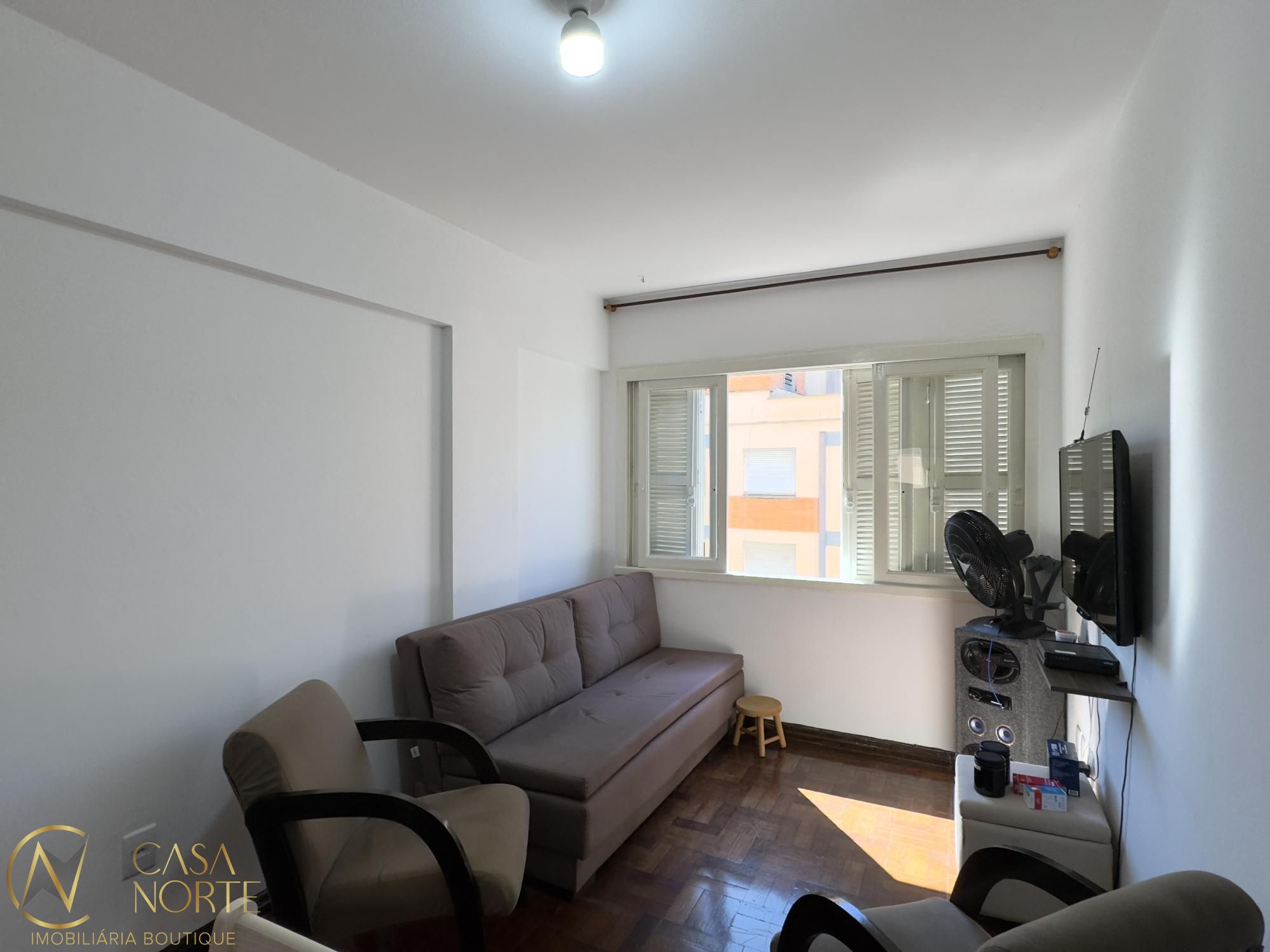 Apartamento à venda com 1 quarto, 43m², 1 vaga, Rua Washington Luiz no bairro Centro Histórico em Porto Alegre