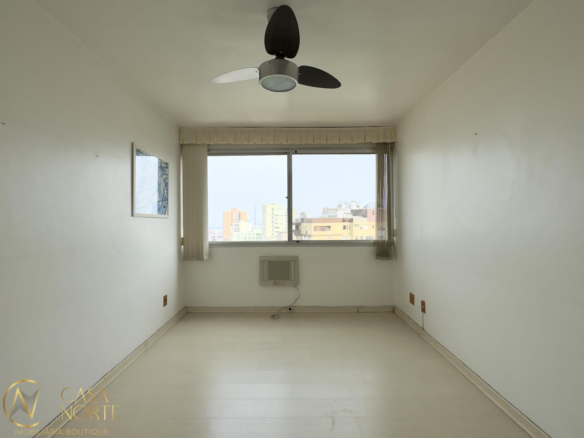 Apartamento à venda com 1 quarto, 47m², Rua Duque de Caxias no bairro Centro Histórico em Porto Alegre