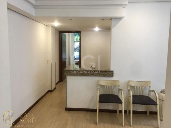 Sala Comercial à venda , 95m², 1 vaga, Rua Luciana de Abreu no bairro Moinhos de Vento em Porto Alegre