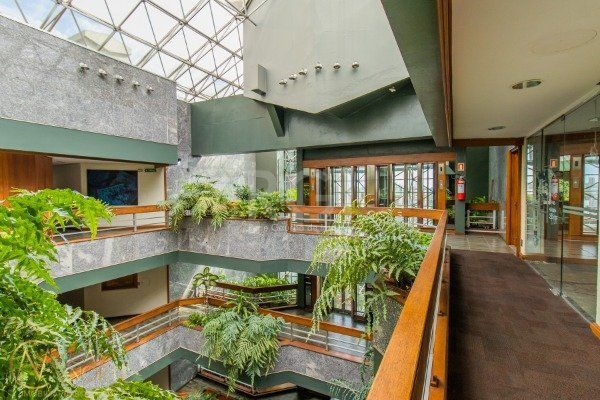 Sala Comercial à venda , 31m², 1 vaga, Rua Dom Pedro II no bairro São João em Porto Alegre