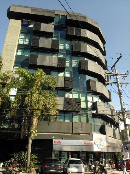 Sala Comercial à venda , 189m², Rua Dona Laura no bairro Rio Branco em Porto Alegre