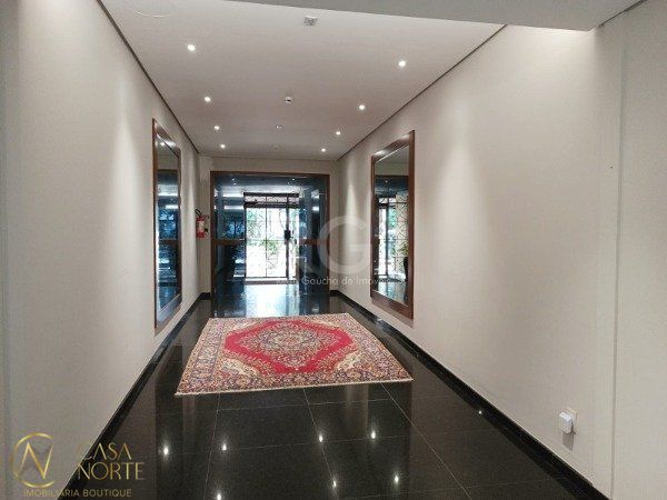 Apartamento à venda com 3 quartos, 245m², 1 suíte, 2 vagas, Avenida Independência no bairro Independência em Porto Alegre