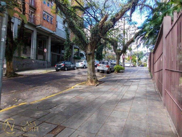 Sala Comercial à venda , 60m², Rua Castro Alves no bairro Independência em Porto Alegre