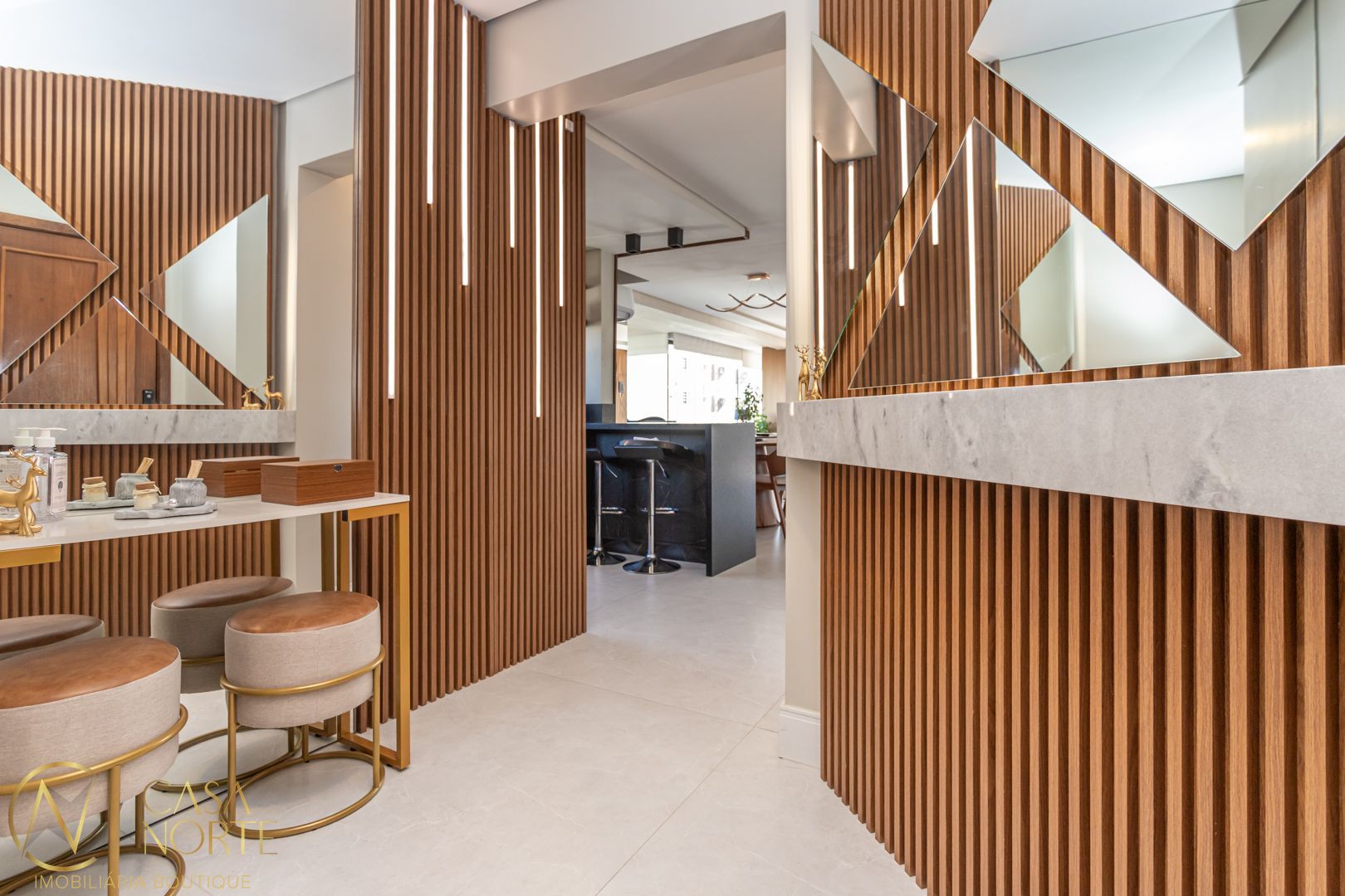 Apartamento à venda com 3 quartos, 151m², 3 suítes, 2 vagas, Rua Casemiro de Abreu no bairro Rio Branco em Porto Alegre