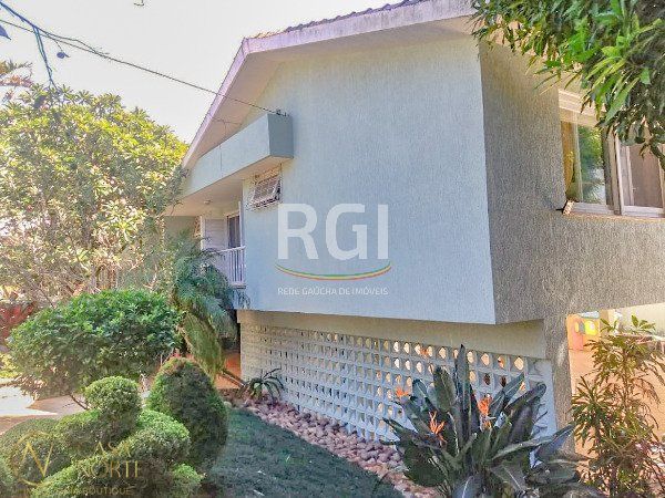 Casa à venda com 6 quartos, 500m², 6 suítes, 8 vagas, Alameda Afonso Celso no bairro Boa Vista em Porto Alegre