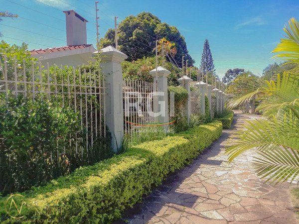 Casa à venda com 6 quartos, 500m², 6 suítes, 8 vagas, Alameda Afonso Celso no bairro Boa Vista em Porto Alegre