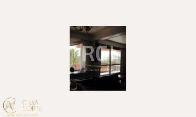 Casa à venda com 4 quartos, 800m², 3 suítes, 6 vagas, Rua Coronel Gomes de Carvalho no bairro Vila Conceição em Porto Alegre