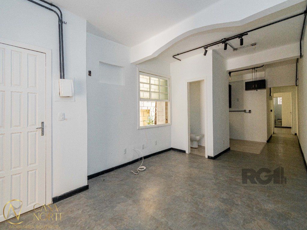 Apartamento à venda com 2 quartos, 47m², 1 vaga, Rua Santo Antônio no bairro Bom Fim em Porto Alegre