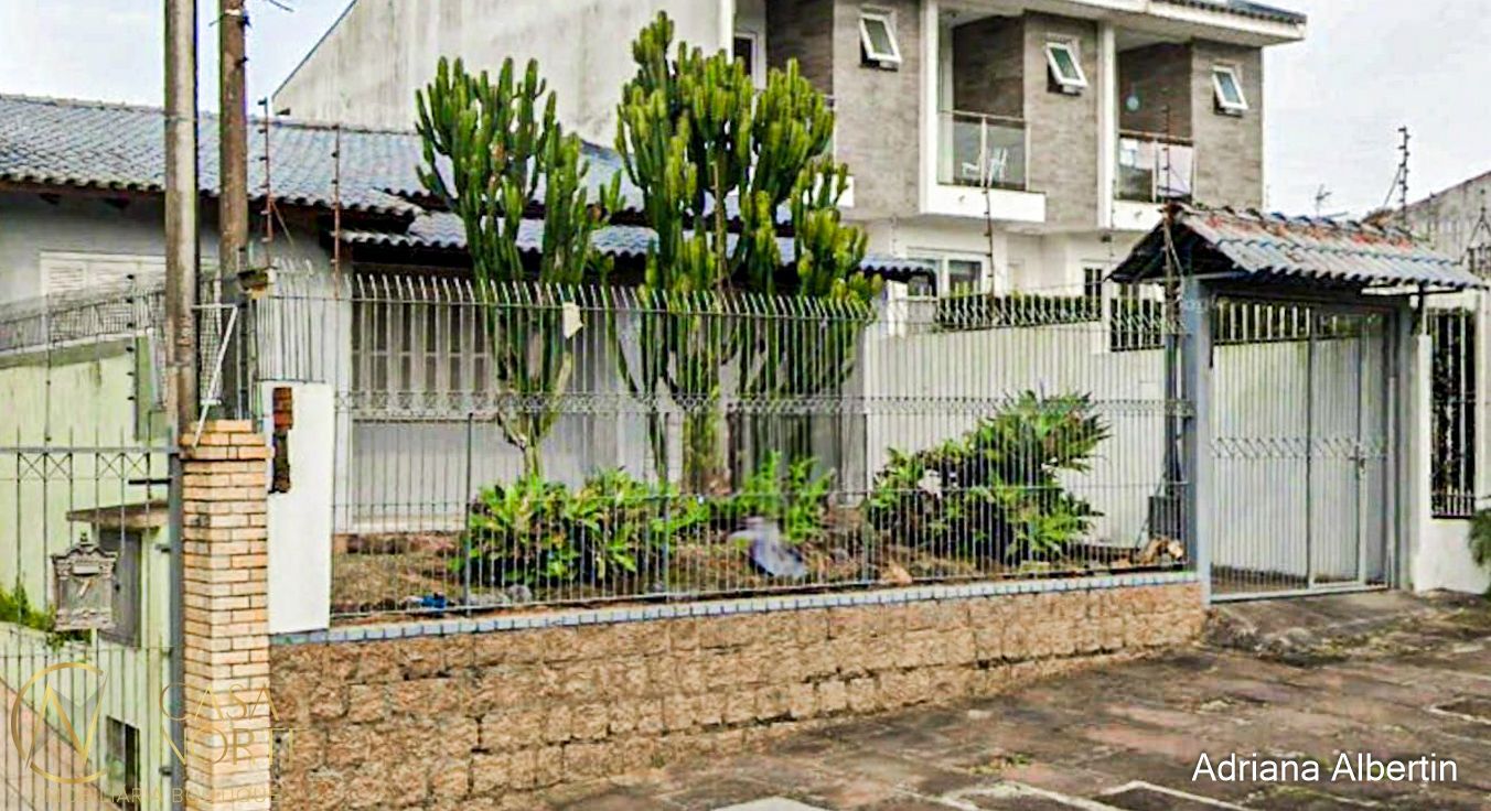 Casa à venda com 3 quartos, 150m², 1 suíte, 3 vagas, Rua Fernando Borba no bairro Ipanema em Porto Alegre
