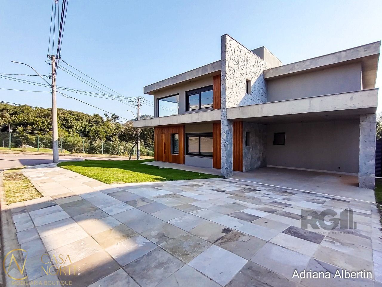 Casa de Condomínio à venda com 3 quartos, 357m², 3 suítes, 2 vagas, Estrada das Três Meninas no bairro Alphaville em Porto Alegre