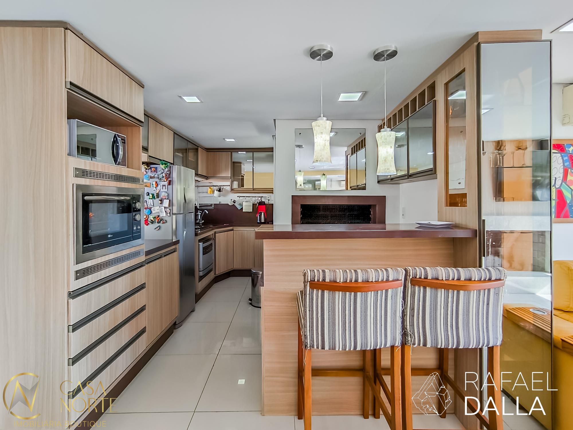 Cobertura à venda com 3 quartos, 117m², Rua Baronesa do Gravataí no bairro Cidade Baixa em Porto Alegre