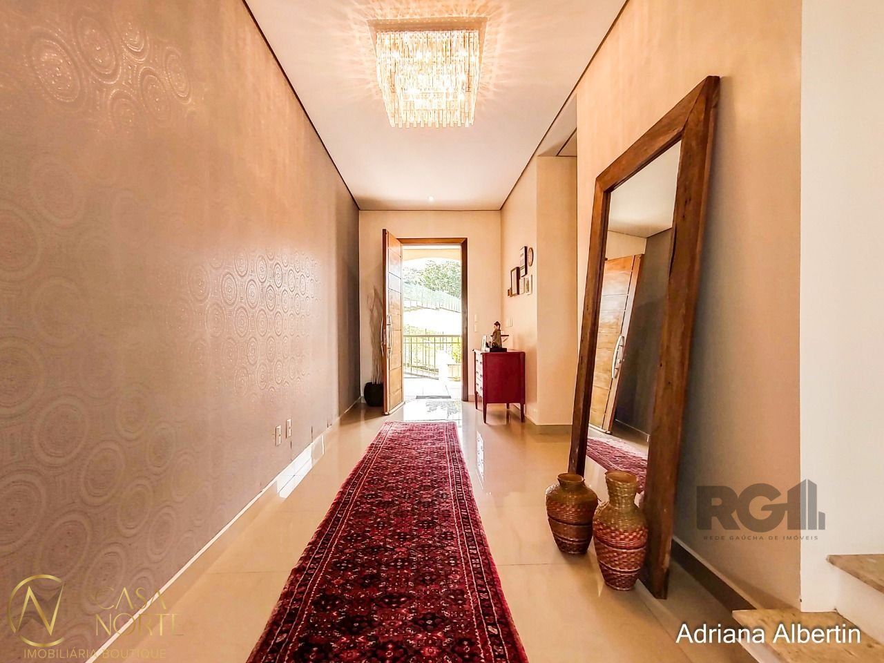 Casa de Condomínio à venda com 4 quartos, 250m², 4 suítes, 2 vagas, Estrada das Três Meninas no bairro Alphaville em Porto Alegre