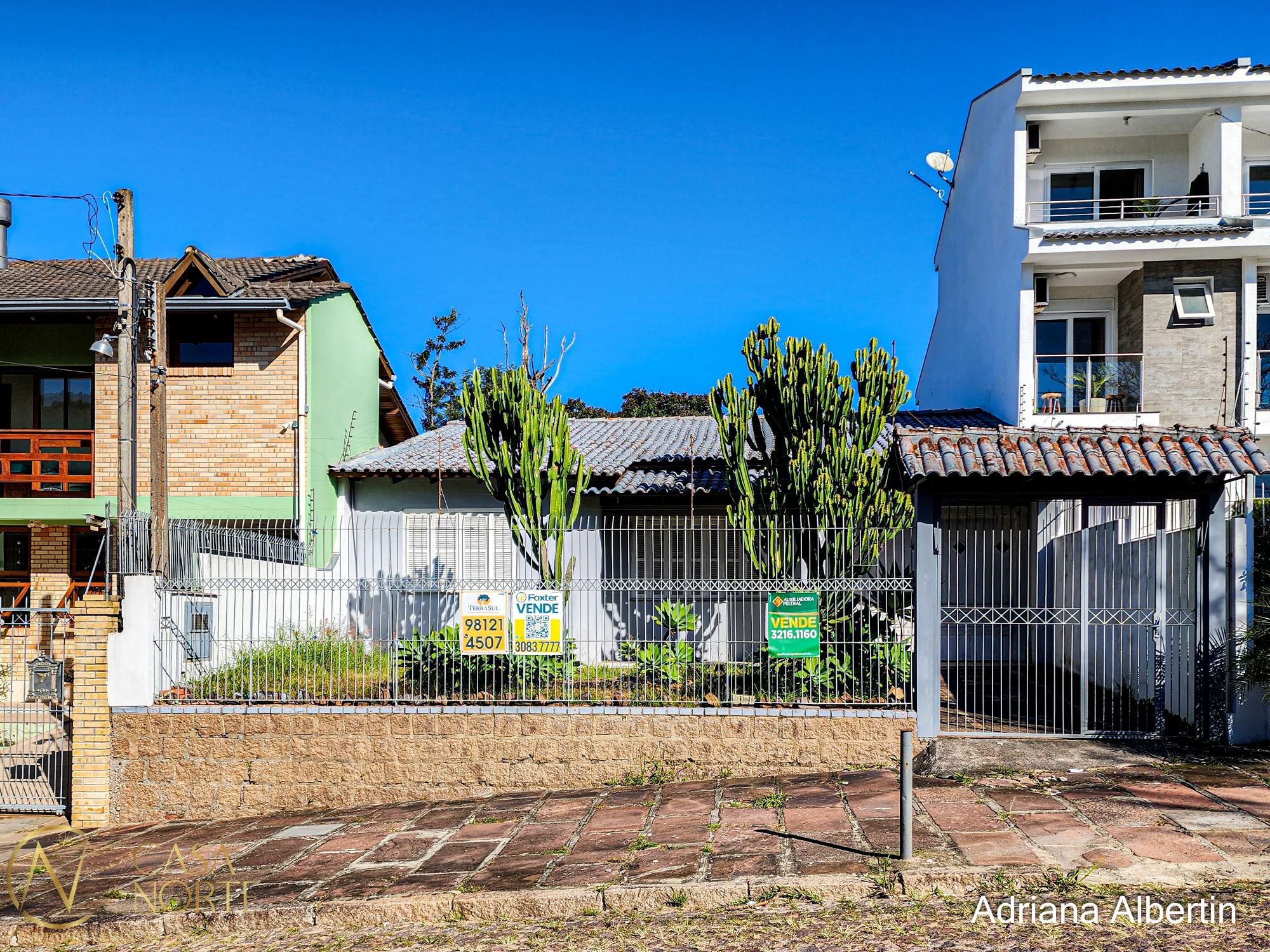 Casa à venda com 3 quartos, 150m², 1 suíte, 3 vagas, Rua Fernando Borba no bairro Ipanema em Porto Alegre