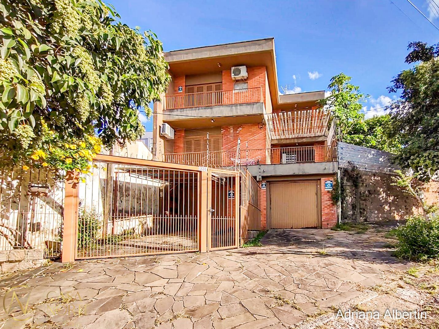 Apartamento à venda com 2 quartos, 91m², 1 vaga, Rua da Graca no bairro Jardim Floresta em Porto Alegre