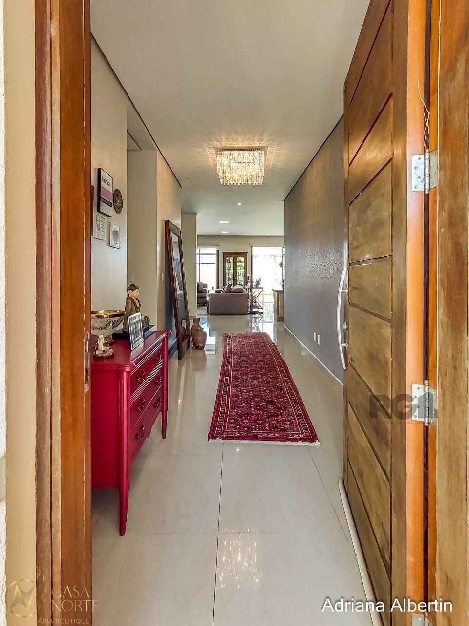 Casa de Condomínio à venda com 4 quartos, 250m², 4 suítes, 2 vagas, Estrada das Três Meninas no bairro Alphaville em Porto Alegre