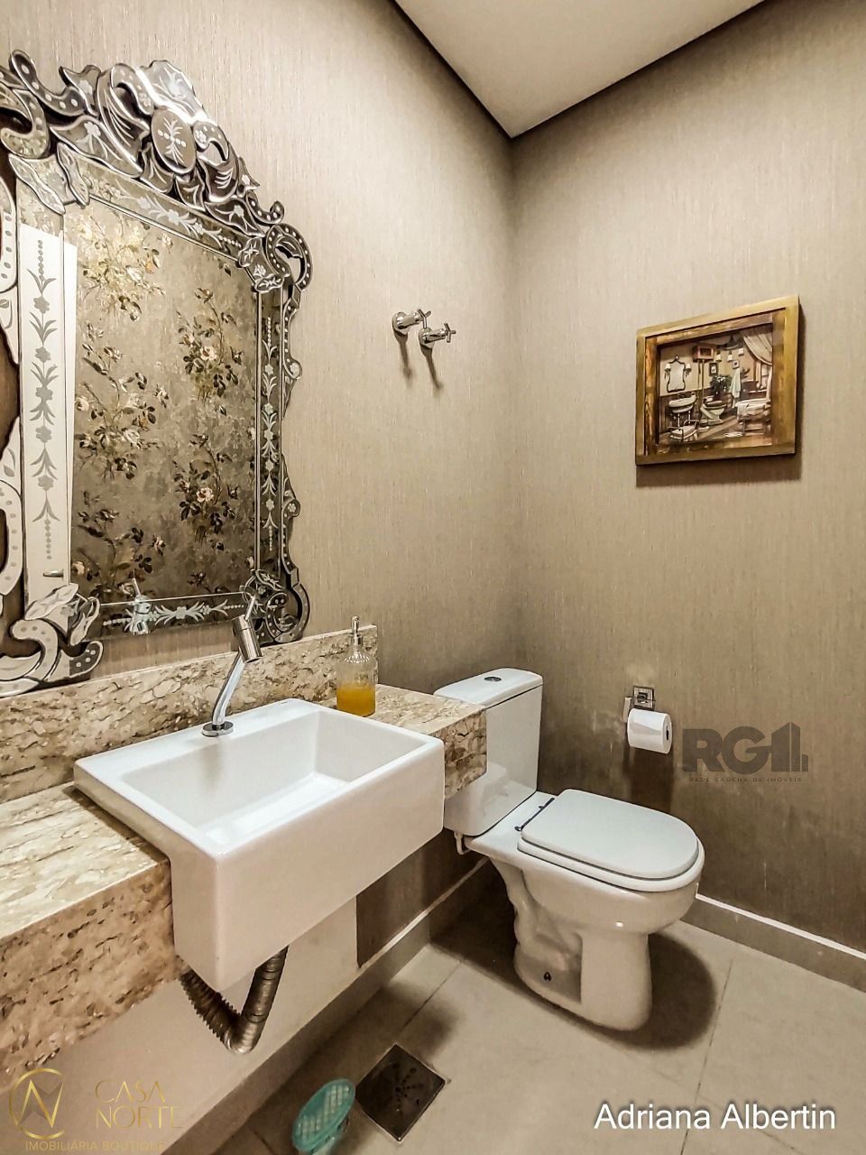 Casa de Condomínio à venda com 4 quartos, 250m², 4 suítes, 2 vagas, Estrada das Três Meninas no bairro Alphaville em Porto Alegre
