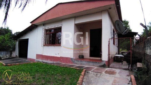 Casa à venda com 2 quartos, 125m², 1 vaga, Rua Giacomo Muttoni no bairro Belém Velho em Porto Alegre