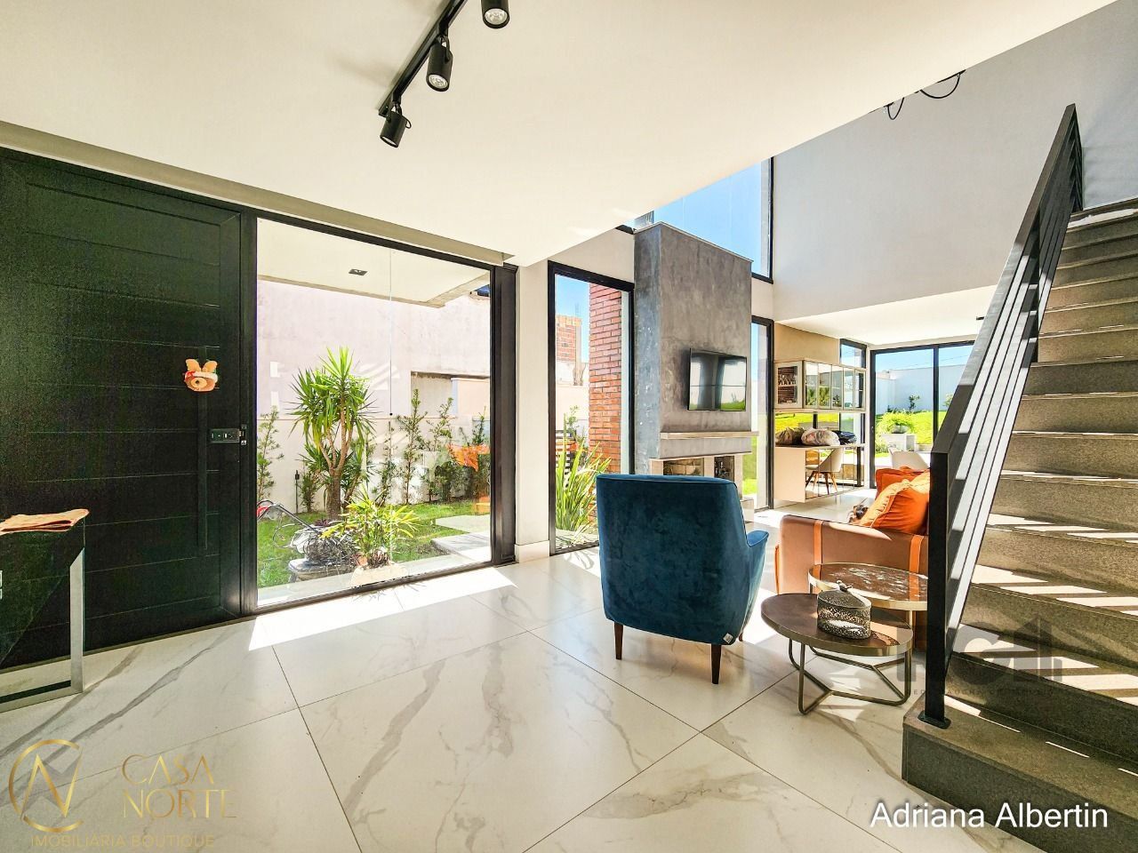 Casa de Condomínio à venda com 4 quartos, 263m², 4 suítes, 2 vagas, Estrada das Três Meninas no bairro Alphaville em Porto Alegre