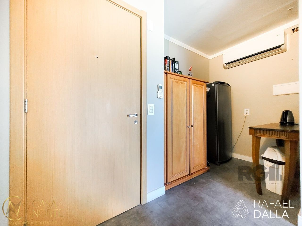 Sala Comercial à venda , 38m², Avenida Loureiro da Silva no bairro Cidade Baixa em Porto Alegre