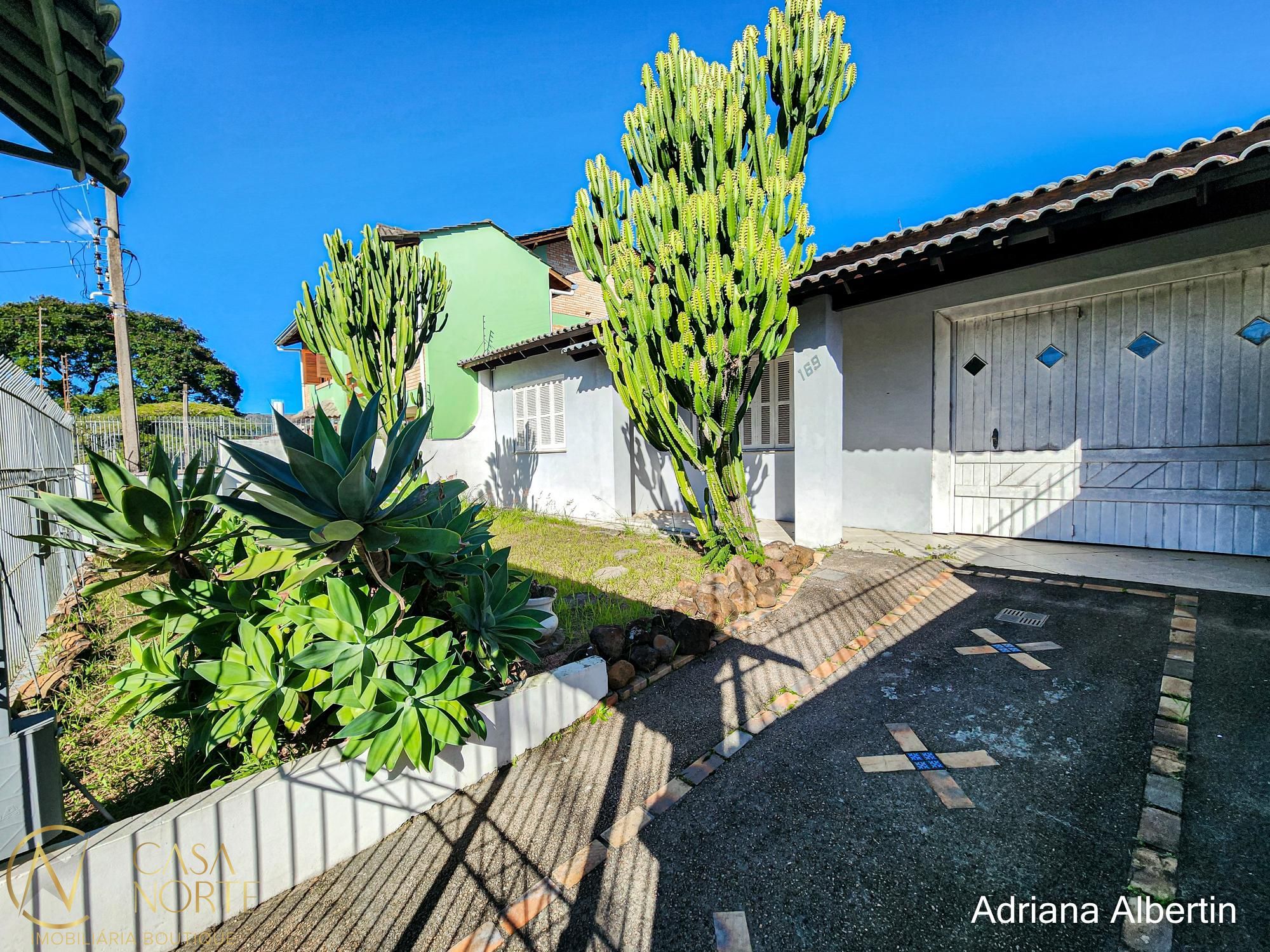 Casa à venda com 3 quartos, 150m², 1 suíte, 3 vagas, Rua Fernando Borba no bairro Ipanema em Porto Alegre