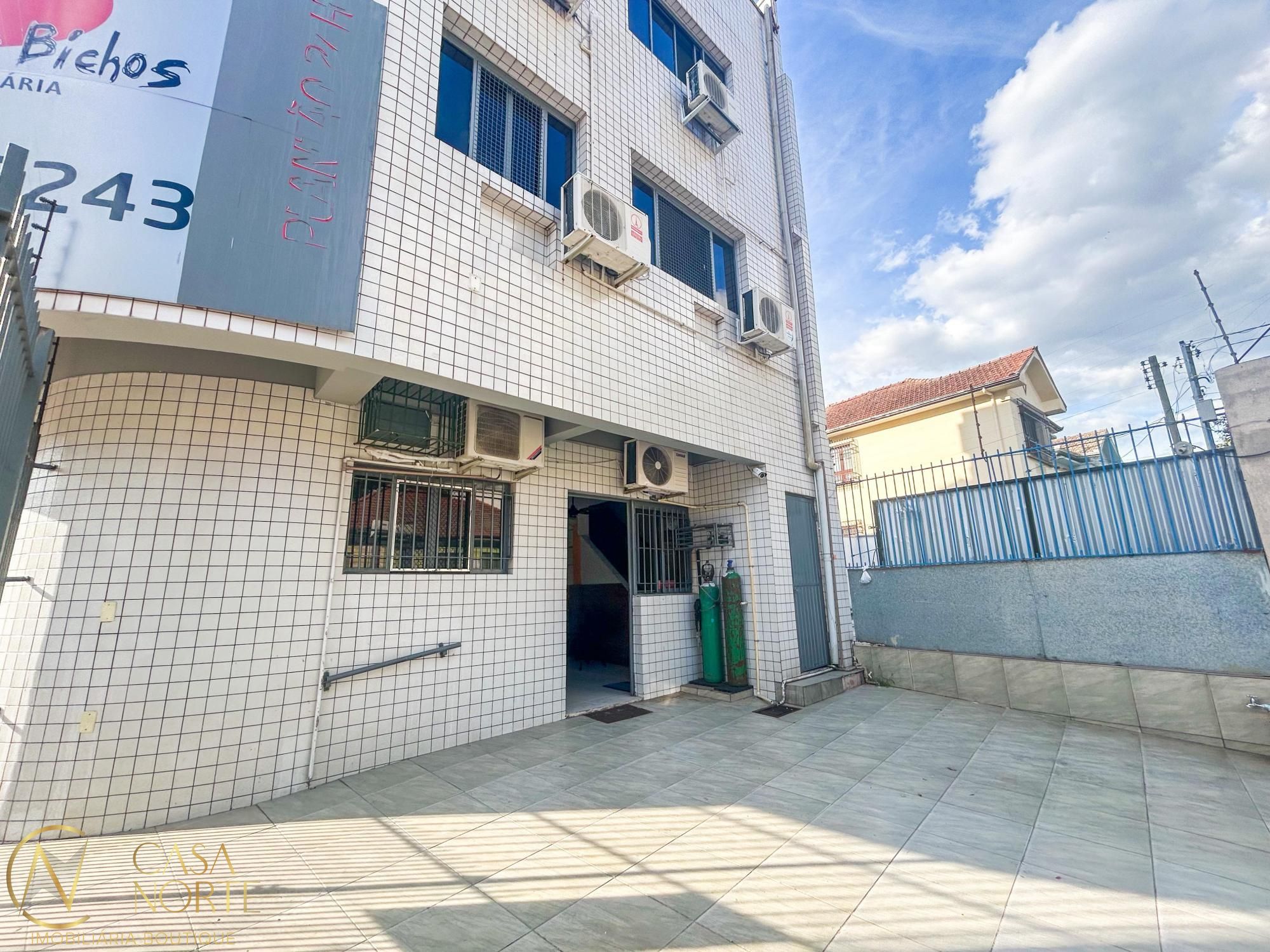 Prédio Comercial à venda com 15 quartos, 474m², 3 vagas, Avenida Érico Veríssimo no bairro Menino Deus em Porto Alegre
