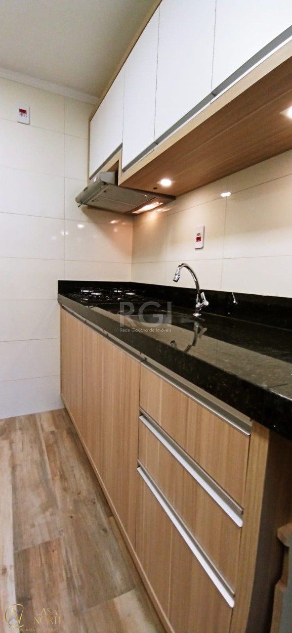 Apartamento à venda com 2 quartos, 55m², Avenida Benjamin Constant no bairro São Geraldo em Porto Alegre