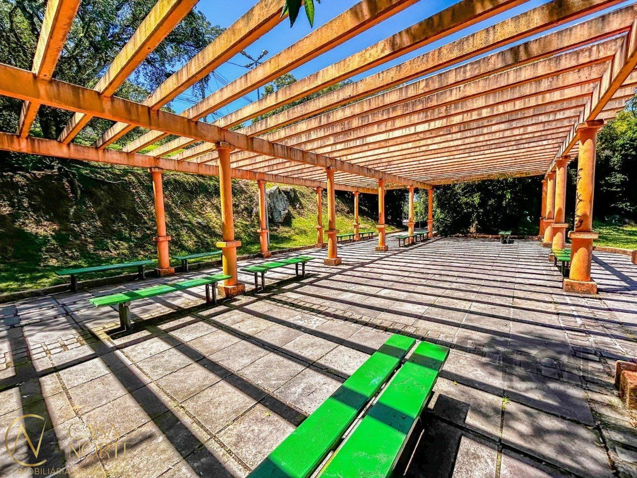 Terreno à venda  com 914m², Avenida Guaíba no bairro Ipanema em Porto Alegre