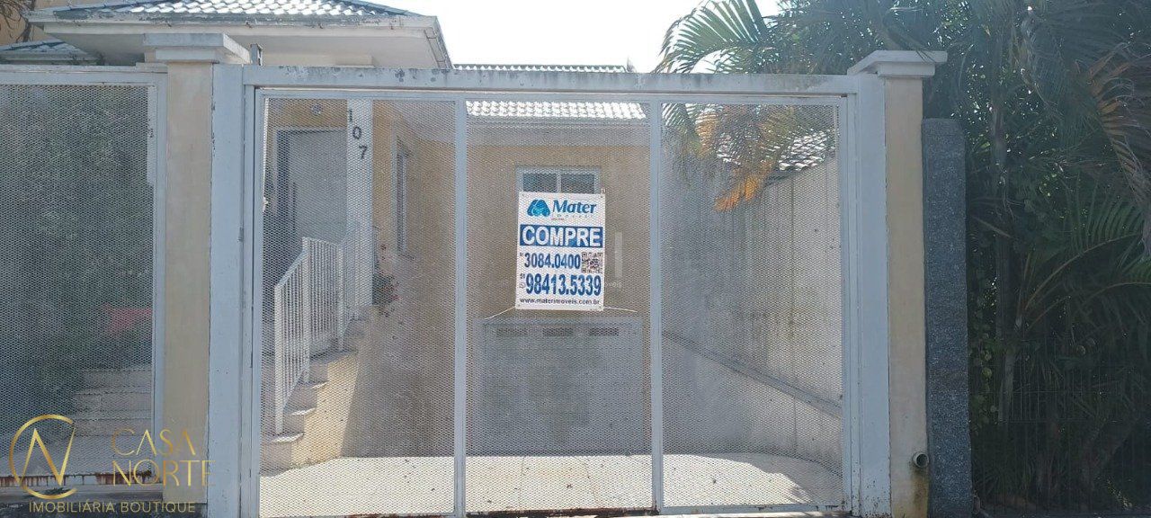 Casa à venda com 3 quartos, 250m², 1 suíte, 2 vagas, Rua Jerolomo Minuzo no bairro Vila Nova em Porto Alegre