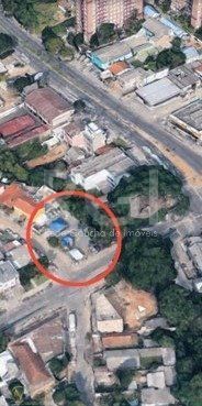 Terreno à venda  com 1050m², Rua Arroio Grande no bairro Cavalhada em Porto Alegre
