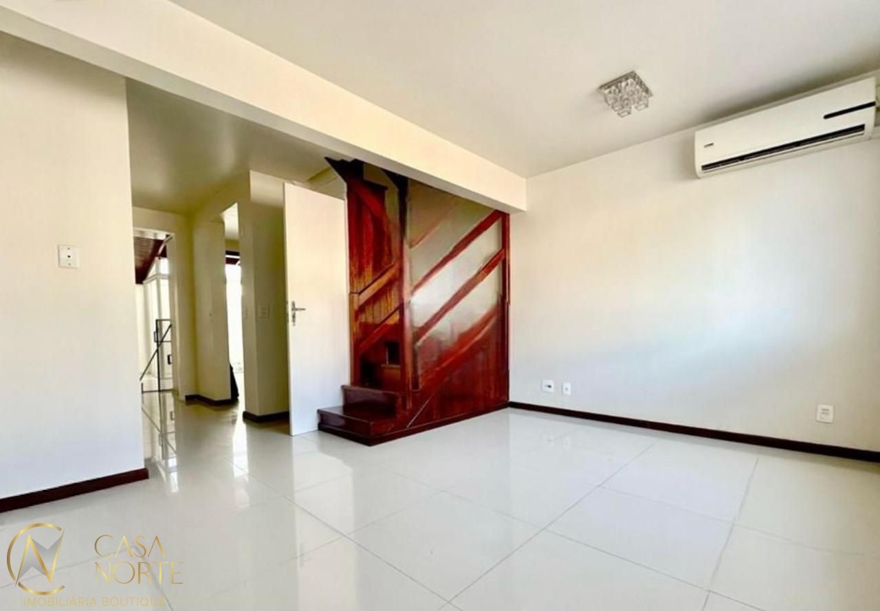 Casa de Condomínio à venda com 2 quartos, 73m², 1 vaga, Avenida Faria Lobato no bairro Sarandi em Porto Alegre