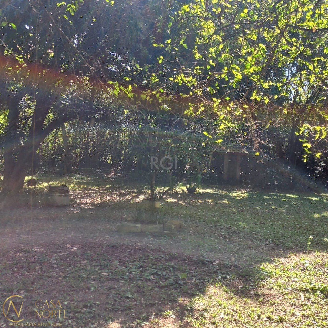 Terreno à venda  com 520m², Rua Lauro Motta Duarte no bairro Belém Novo em Porto Alegre
