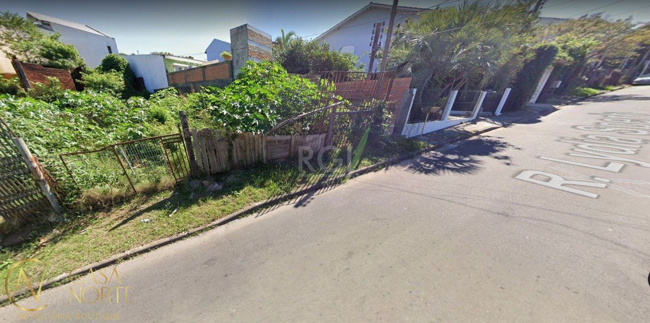 Terreno à venda  com 339m², Rua Lydia Sperb no bairro Vila Nova em Porto Alegre
