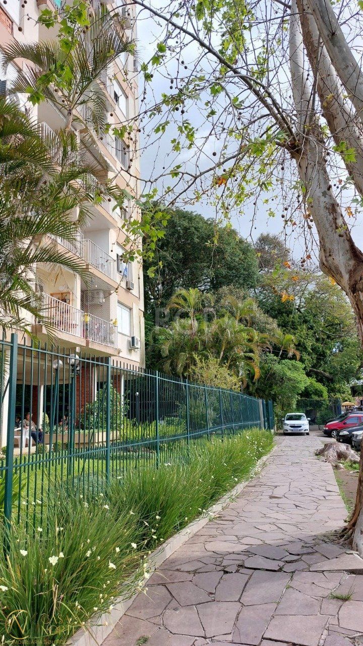 Apartamento à venda com 3 quartos, 86m², Avenida Guaiba no bairro Vila Assunção em Porto Alegre