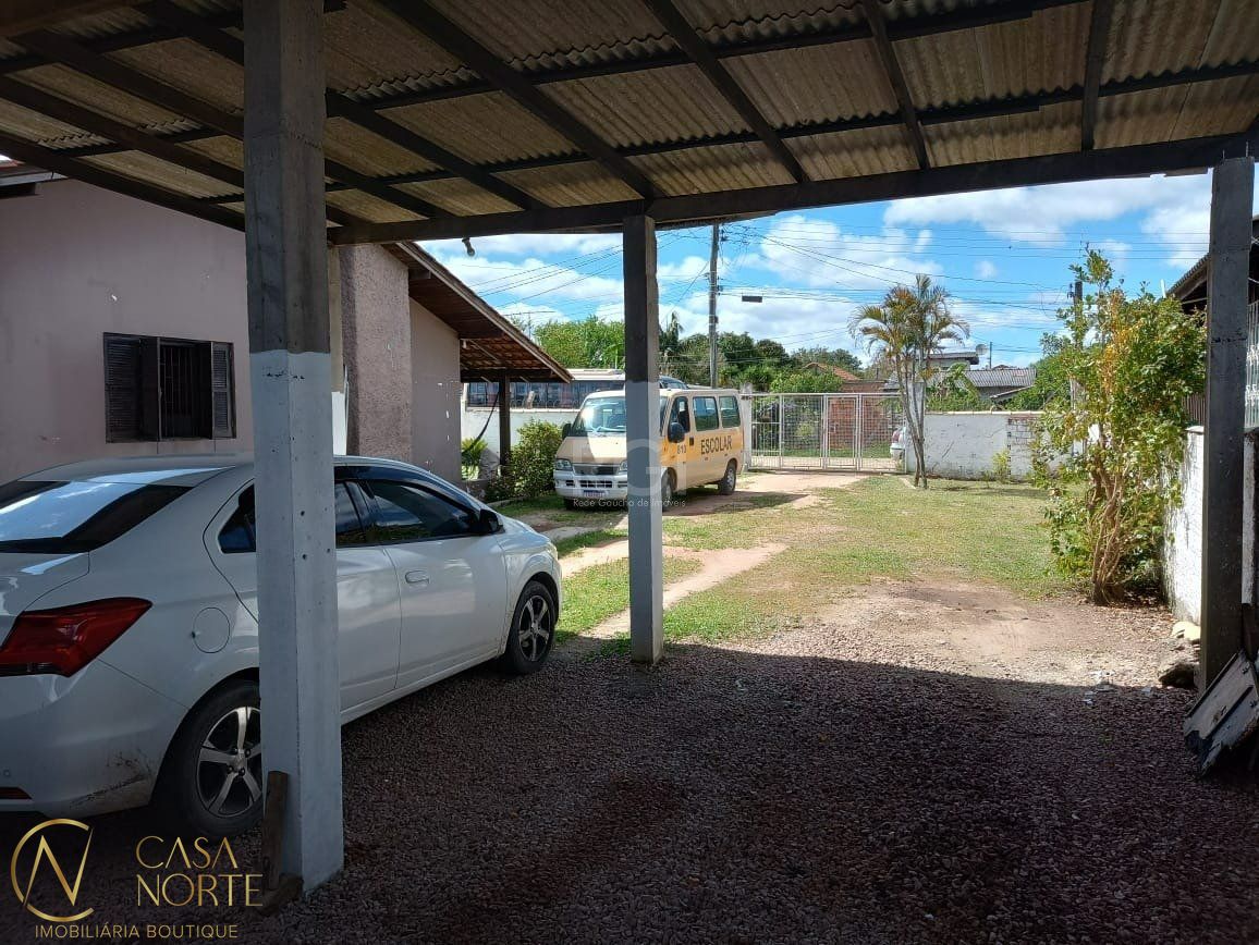 Casa à venda com 3 quartos, 140m², 1 suíte, 9 vagas, Rua Emilio Dimari no bairro Ponta Grossa em Porto Alegre