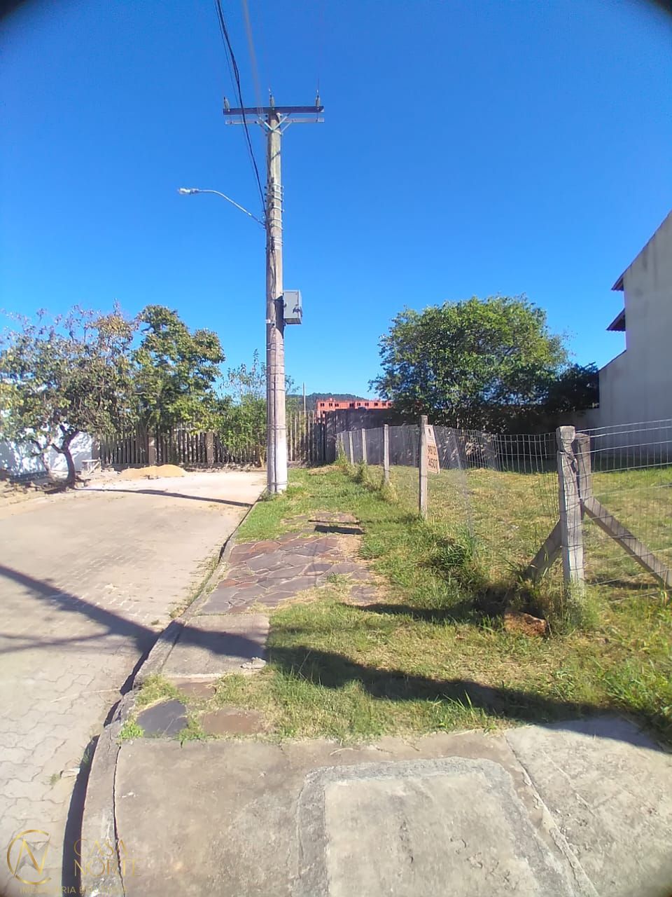 Terreno à venda  com 208m², Avenida Juca Batista no bairro Hípica em Porto Alegre