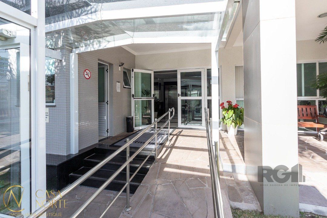 Apartamento à venda com 2 quartos, 50m², 1 suíte, 1 vaga, Rua Doutor Pereira Neto no bairro Tristeza em Porto Alegre
