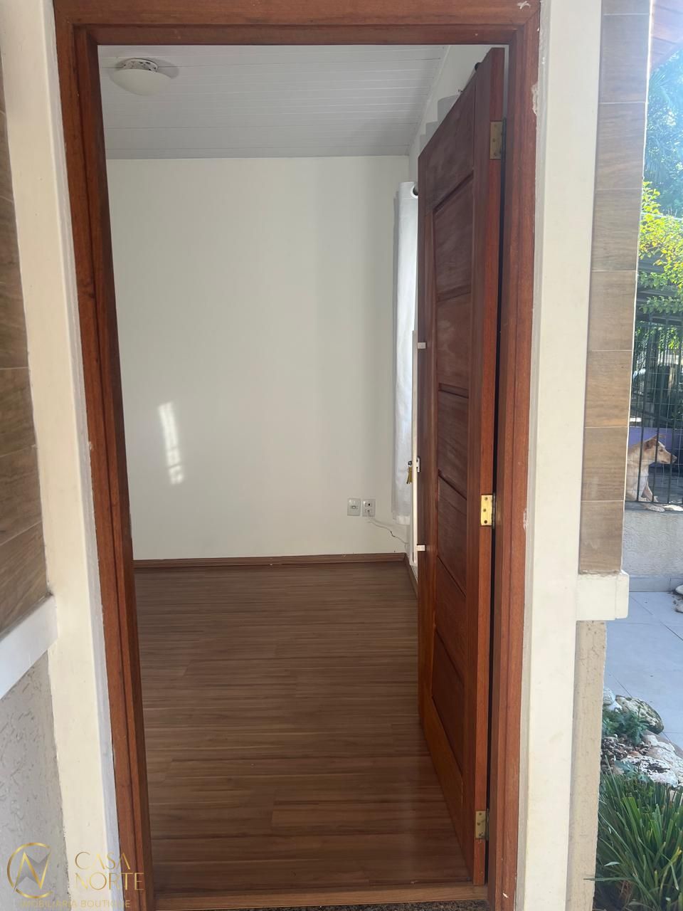 Casa à venda com 2 quartos, 51m², 2 vagas, Rua Seno Antônio Cornely no bairro Hípica em Porto Alegre