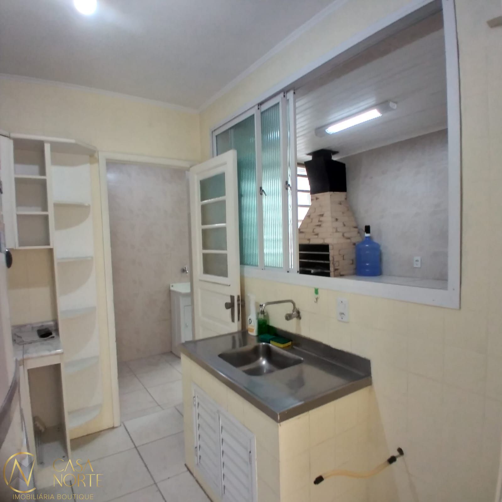 Apartamento à venda com 3 quartos, 86m², 1 suíte, Rua Visconde do Herval no bairro Menino Deus em Porto Alegre