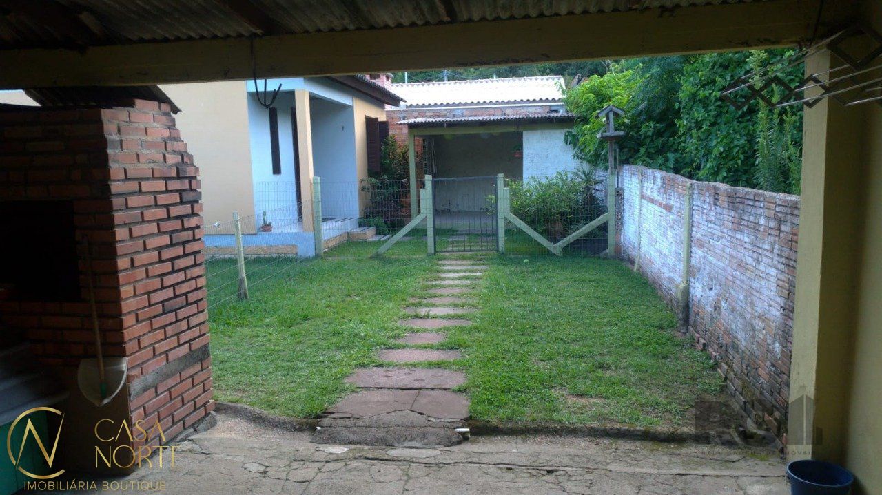Casa à venda com 2 quartos, 118m², 2 vagas, Rua Giacomo Muttoni no bairro Belém Velho em Porto Alegre