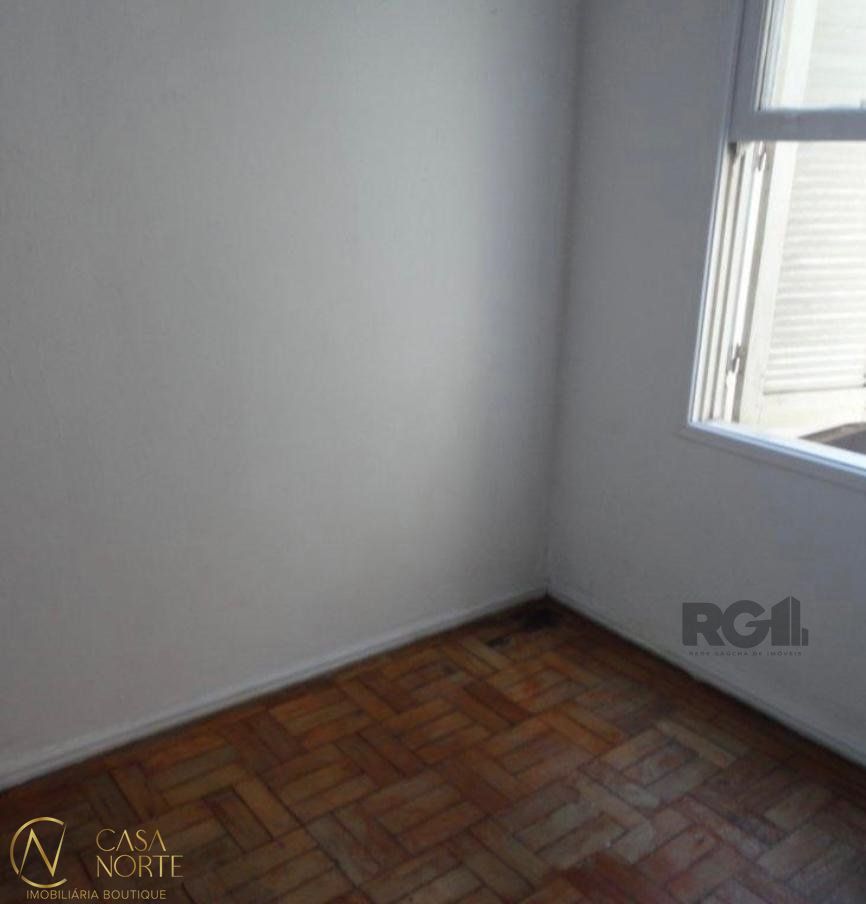 Cobertura à venda com 4 quartos, 100m², 1 suíte, Avenida Jeronimo de Ornelas no bairro Santana em Porto Alegre