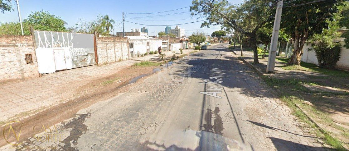 Terreno à venda  com 976m², Avenida Capivari no bairro Cristal em Porto Alegre